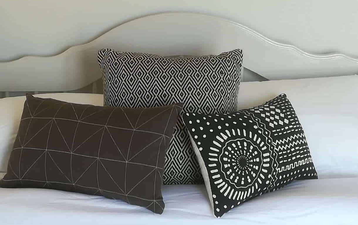 Comfortable decorated bedroom at Villa Koumos in Crete