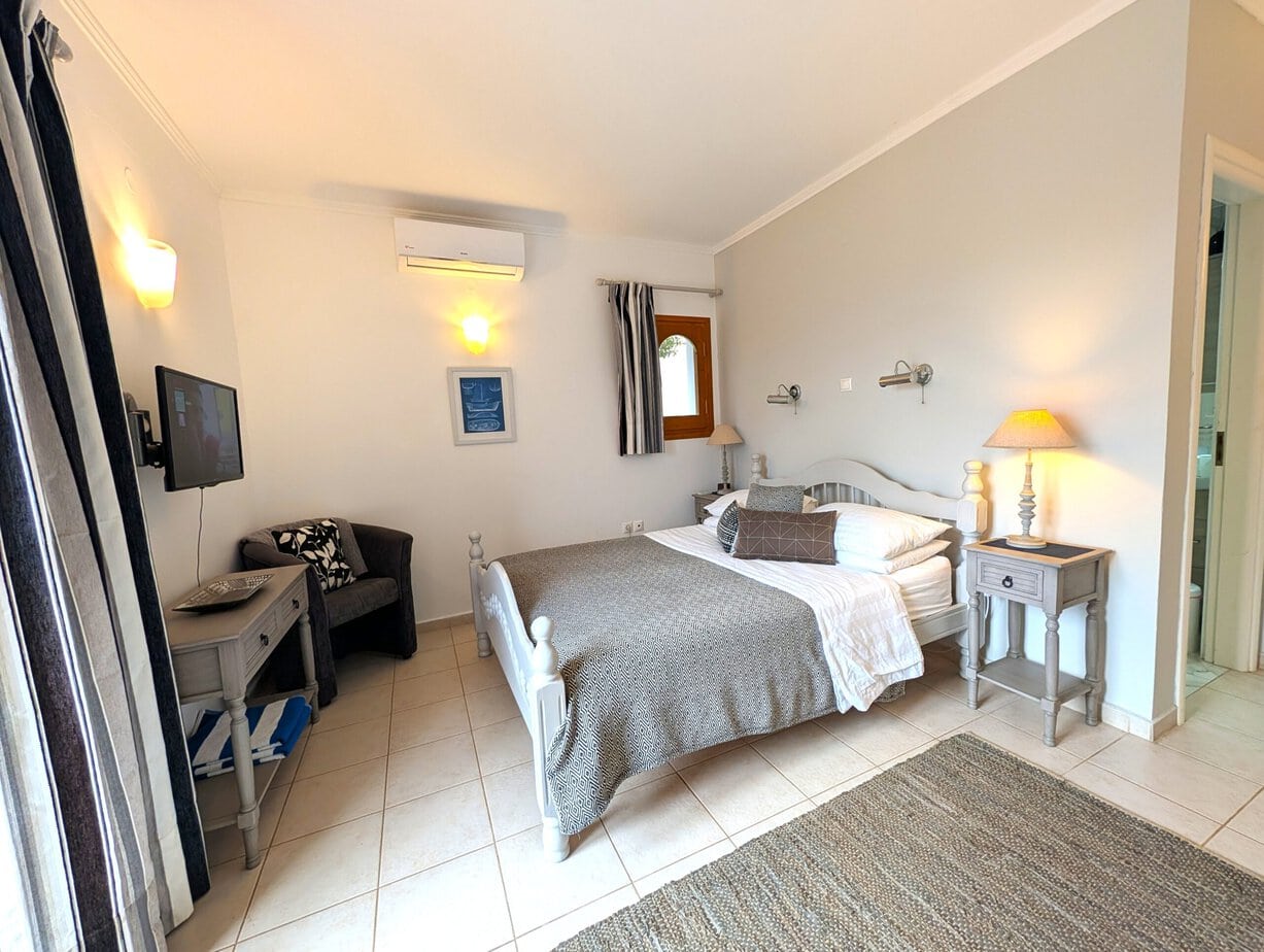 Master bedroom at Villa Koumos in Gavalochori, Crete